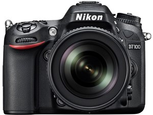 D7100 18-105 VR レンズキット　通常配送商品 商品画像1：バリューショッピングPLUS