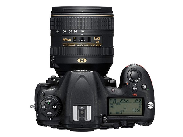 Nikon DXフォーマットデジタル一眼レフカメラ D500 16-80 VR