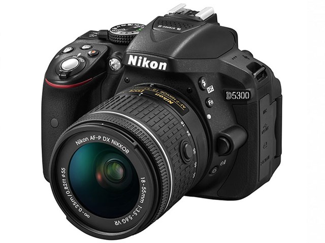 Nikon  D5300 AF-P18-55 AF-P 70-300レンズセット