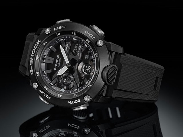カシオ【G-SHOCK】腕時計 カーボンコアガード構造 GA-2000 SERIES 黒