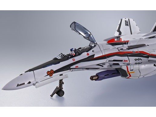 BANDAI SPIRITS【フィギュア】DX超合金 VF-25F スーパーメサイア