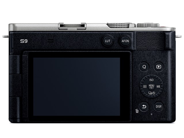 パナソニック【Panasonic】フルサイズミラーレス一眼カメラ LUMIX S9